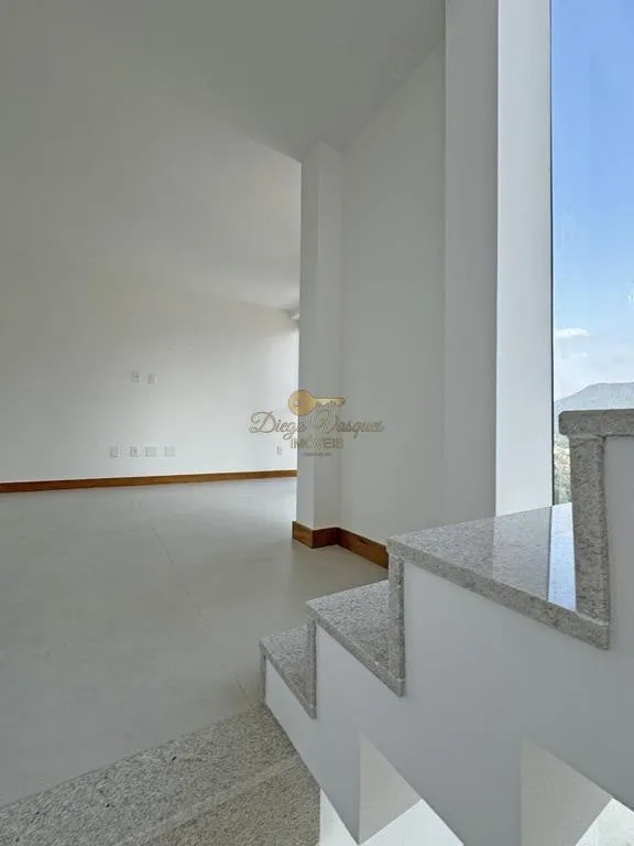 Imagem Casa em Condomínio para Venda em Teresópolis / RJ no bairro Tijuca