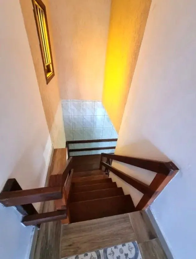 Imagem Casa sobrado no bairro Cristal de 3 domitórios e 3 vagas
