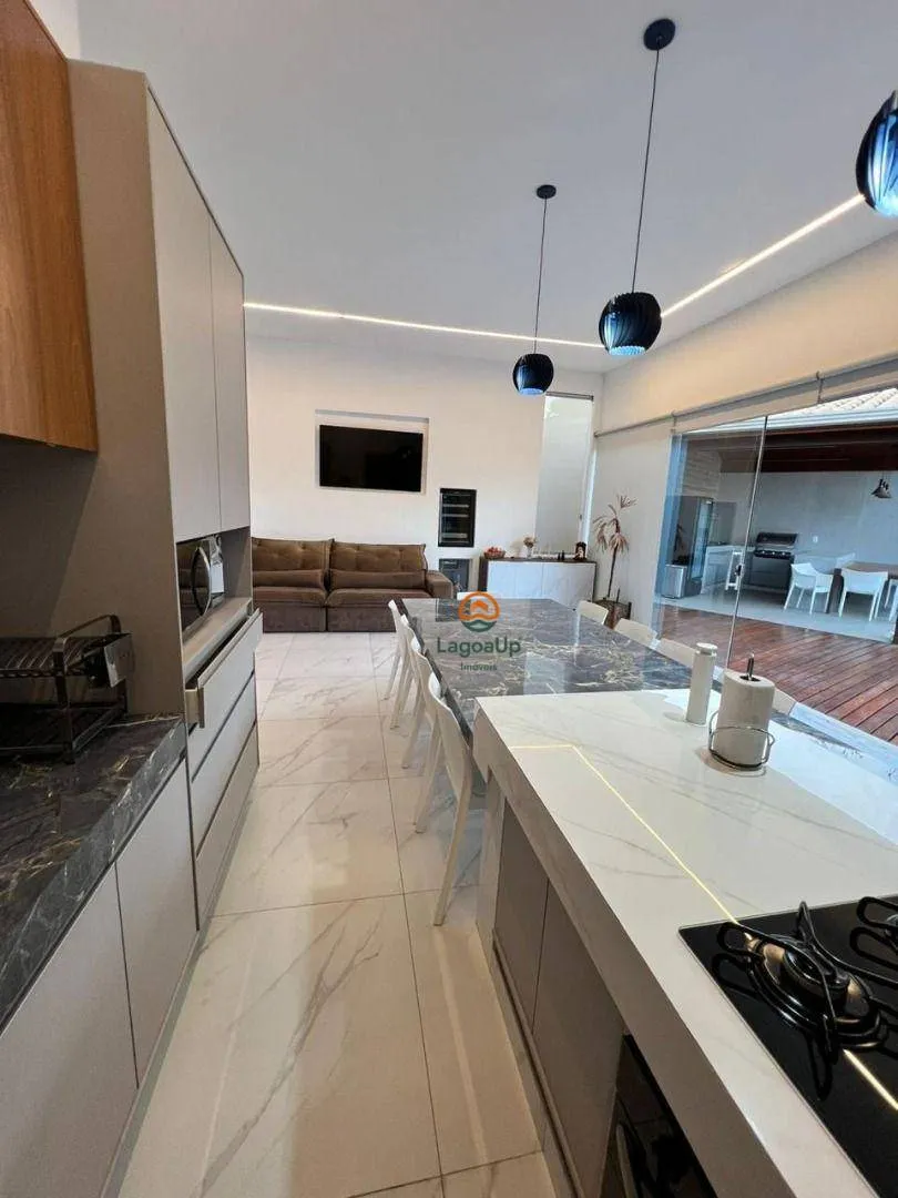 Imagem Casa com 3 dormitórios à venda, 640 m² por R$ 1.300.000 - Condomínio Estância das Petúnias - Lagoa Santa/MG