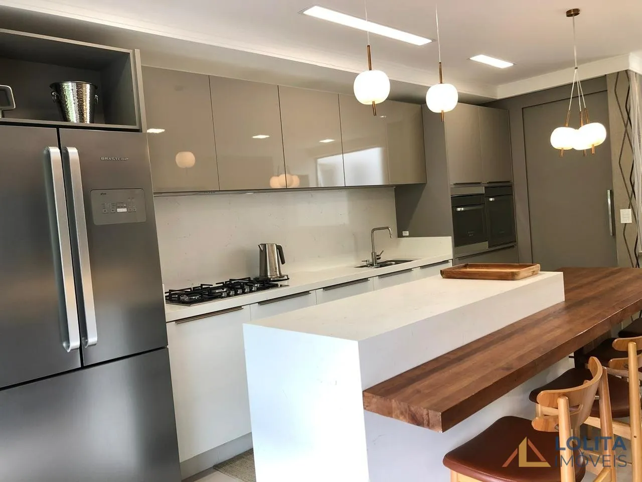 Imagem APARTAMENTO PARA ALUGAR MOBILIADO COM 3 QUARTOS E 2 VAGAS DE GARAGEM NOS INGLES DO RIO VERMELHOR - FLORIANÓPOLIS/SC