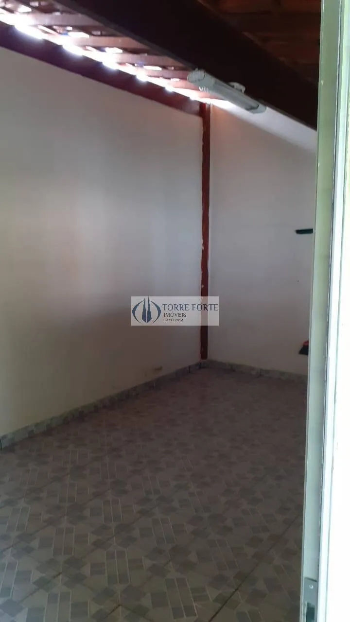 Imagem Casa térrea, 2 quartos, 2 vagas, na Vila Diva