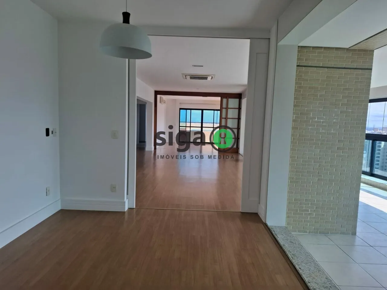 Imagem Cobertura de Luxo no Condomínio Villagio Panamby, Sofisticação, Conforto e Vista Deslumbrante