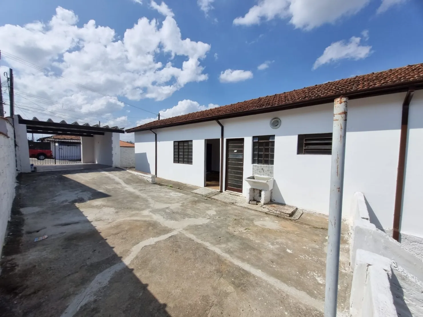 Imagem Casa à venda 2 Quartos, 3 Vagas, 250M², Vila Prado, Pindamonhangaba - SP