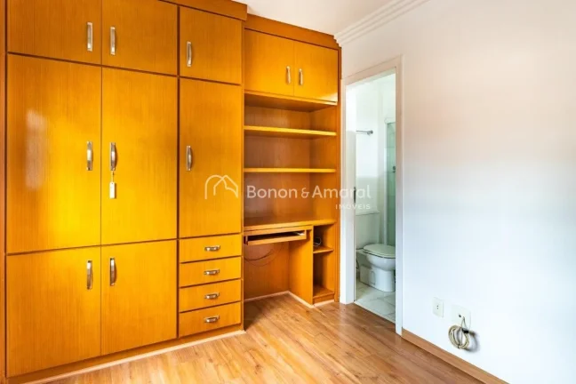 Imagem Charmoso duplex com 2 suítes, living para 2 ambientes, lavabo, cozinha planejada, área de serviço...