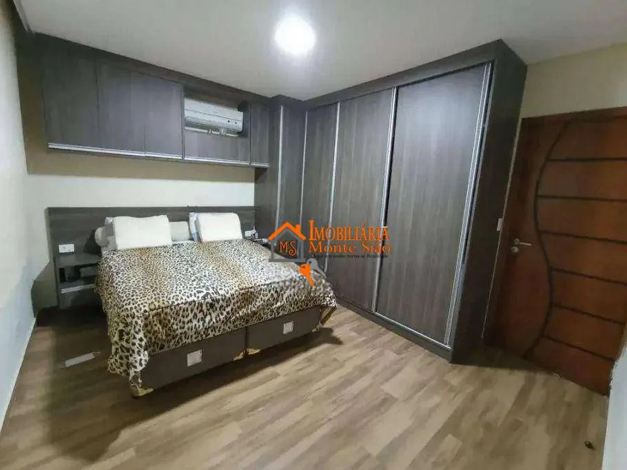 Imagem Casa com 3 dormitórios, 240 m² - venda por R$ 1.272.000 ou aluguel por R$ 8.400/mês - Jardim Bom Clima - Guarulhos/SP