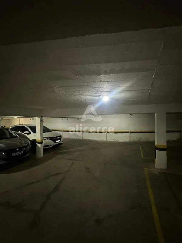 Imagem Apartamento à venda com 3 quartos 1 suíte, 85m² em Centro Florianópolis