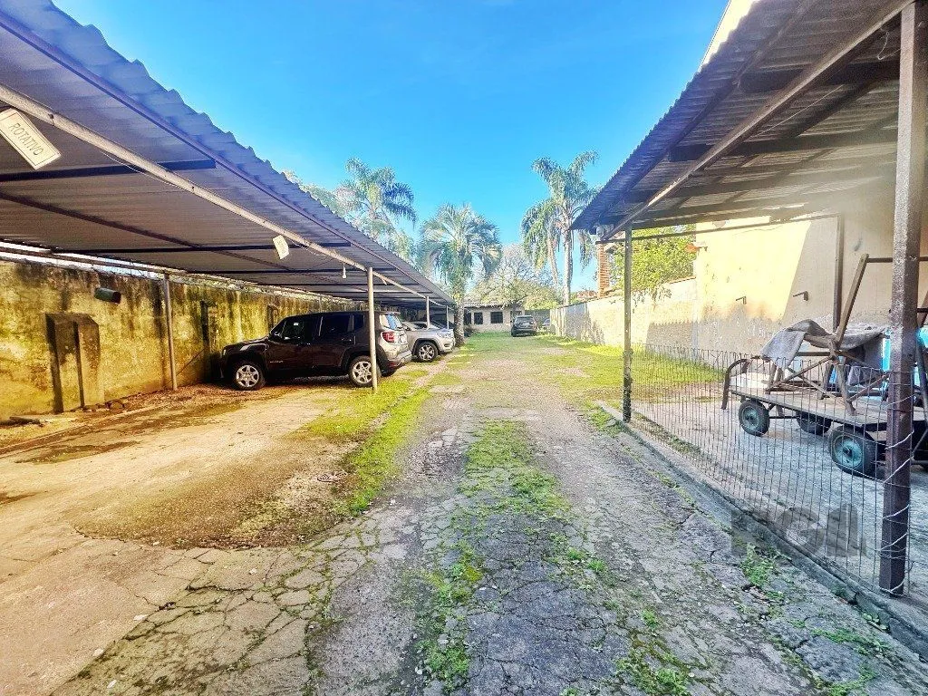 Imagem Casa comercial ou residencial com 14 vagas próxima á av. Teresópolis