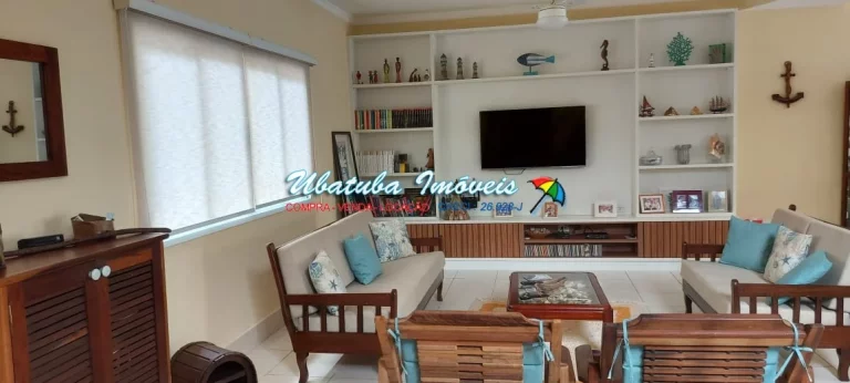 Imagem Linda casa condomínio fechado com 03 dormitórios e piscina