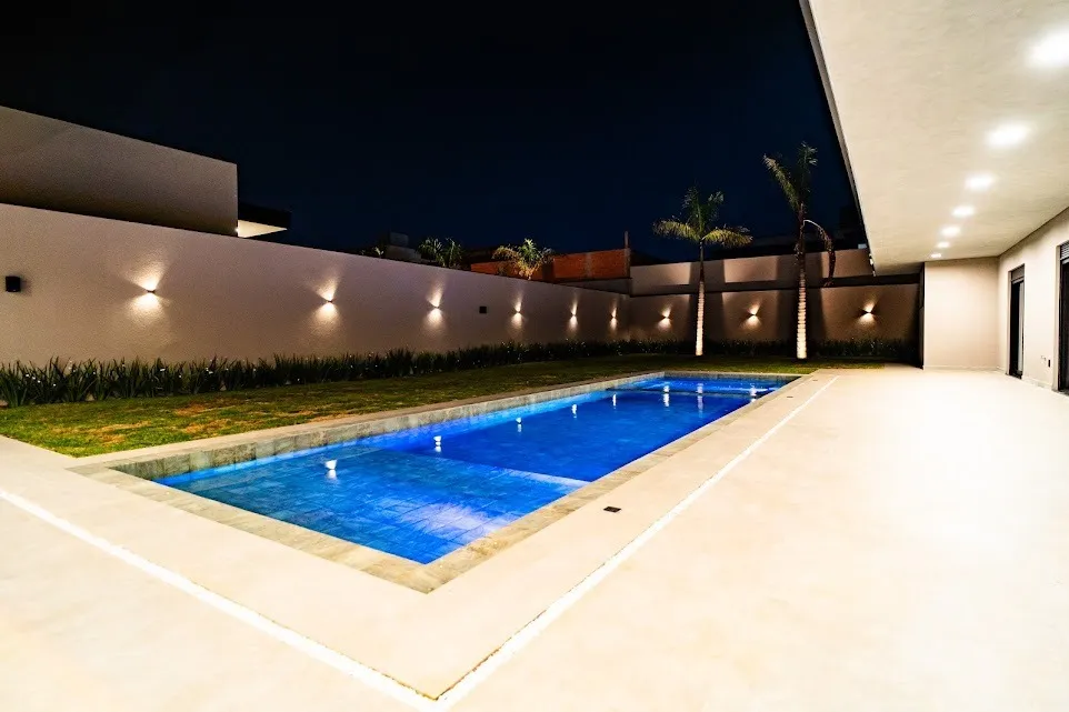 Imagem Linda Casa Térrea de Alto Padrão em Condomínio Completo com Lazer e Segurança