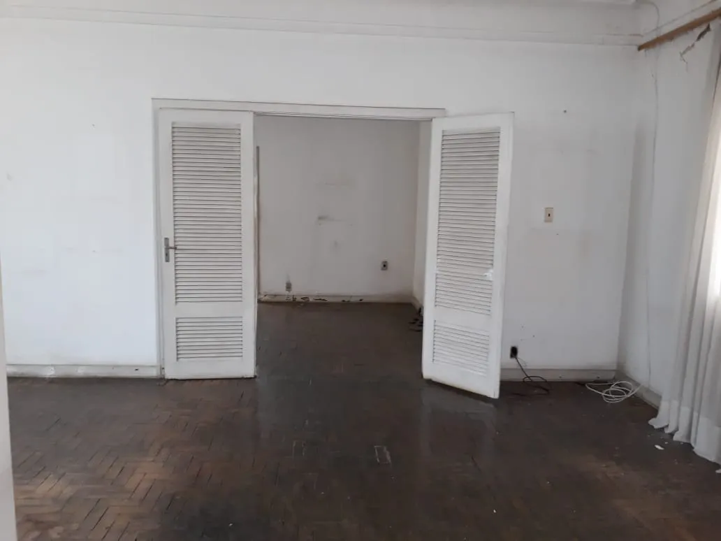 Imagem Casa à venda 4 Quartos, 1 Vaga, 1000M², Centro, Taubaté - SP
