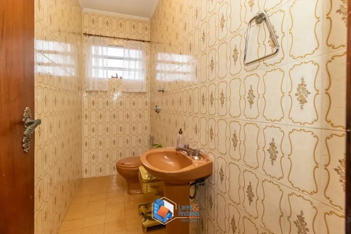 Imagem Sobrado para venda em Horto Florestal com 3 quartos, sendo 1 suíte, 316m²