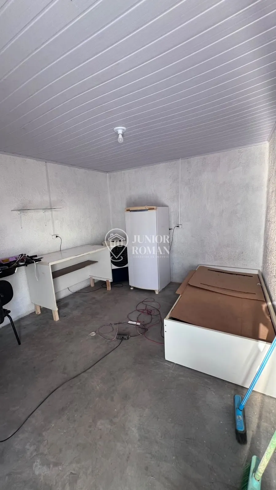 Foto do imóvel KITNET MOBILIADA COM GARAGEM NO CENTRO DE BARREIRAS/BA