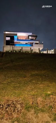 Imagem Luxuosa casa no Riviera park