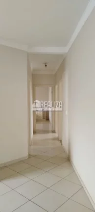 Imagem Casa Residencial / Comercial à venda com 3 dormitórios na Mercês, Uberaba