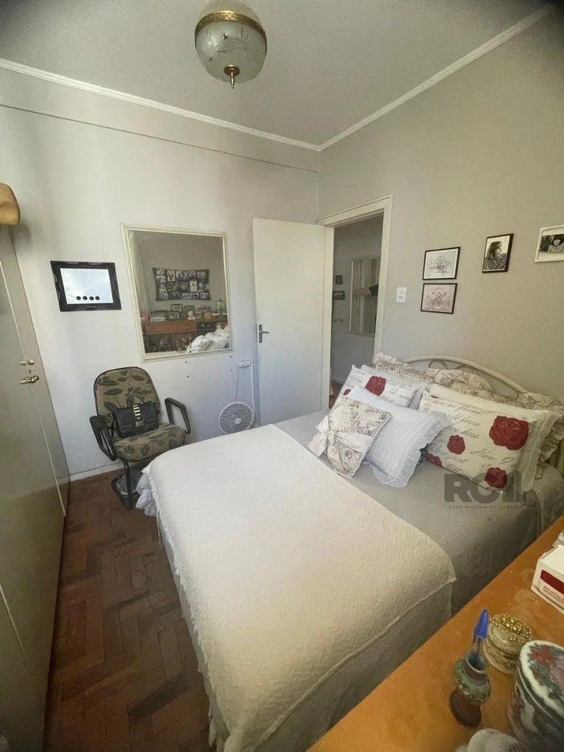 Imagem Apartamento no Petrópolis de 1 dormitório desocupado