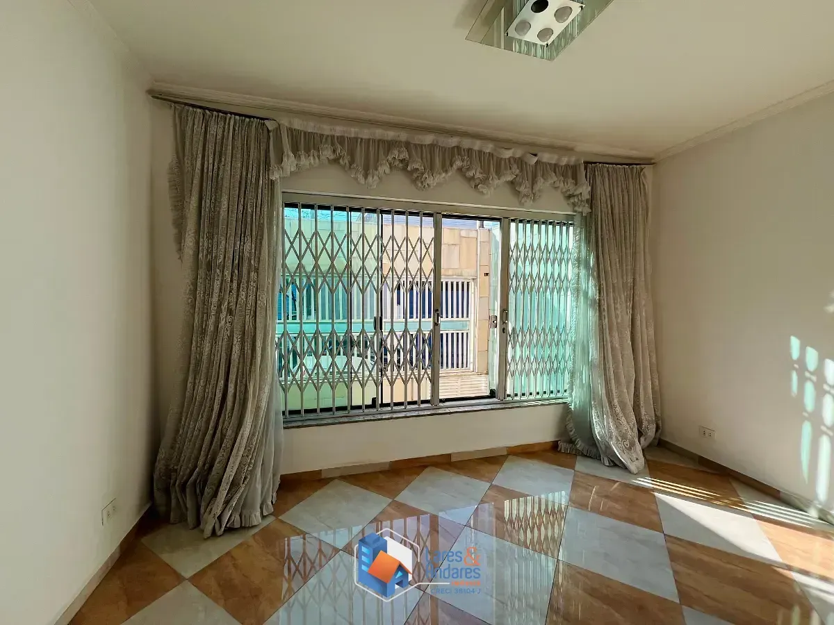 Imagem Sobrado para venda em Vila Moraes com 2 quartos, sendo 2 suítes, 300m²