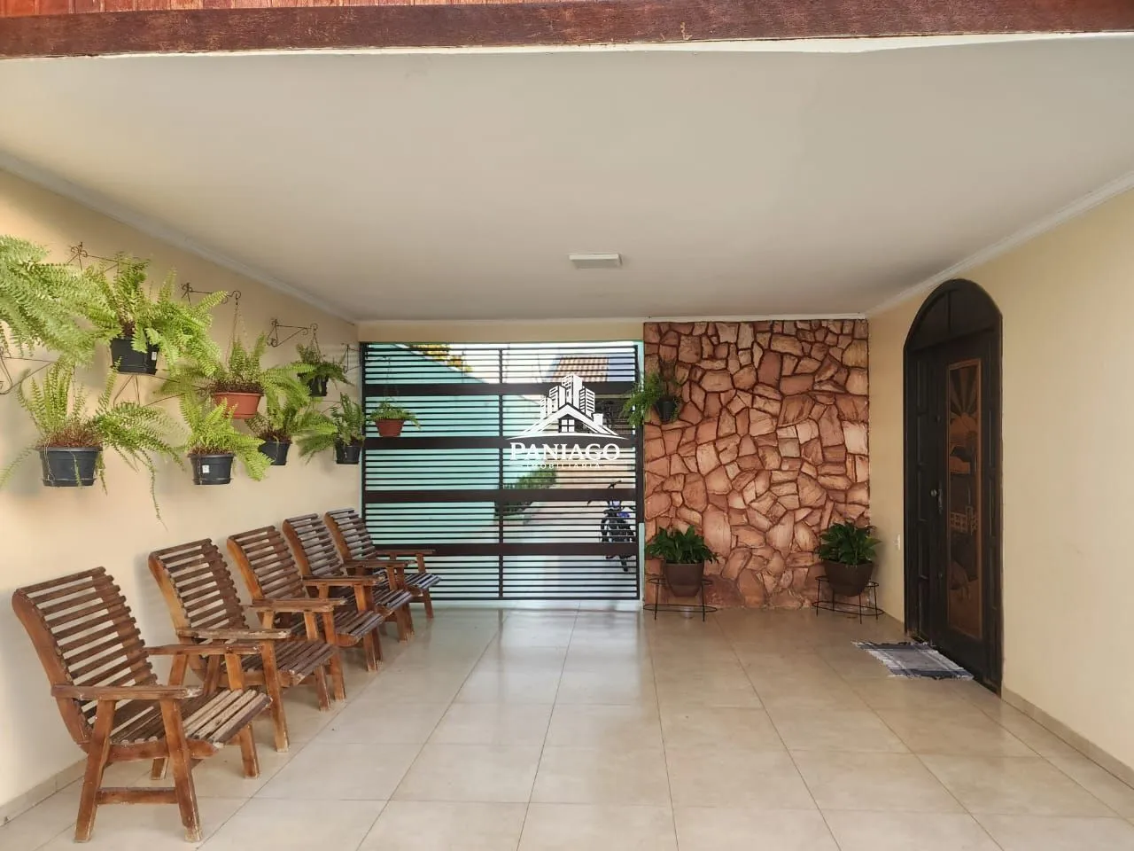 Imagem CASA COM 2/4 SENDO UMA SUITE NO BAIRRO CRISTO REI VG