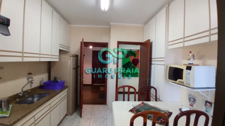 Imagem Amplo, com lazer, a duas quadras do mar