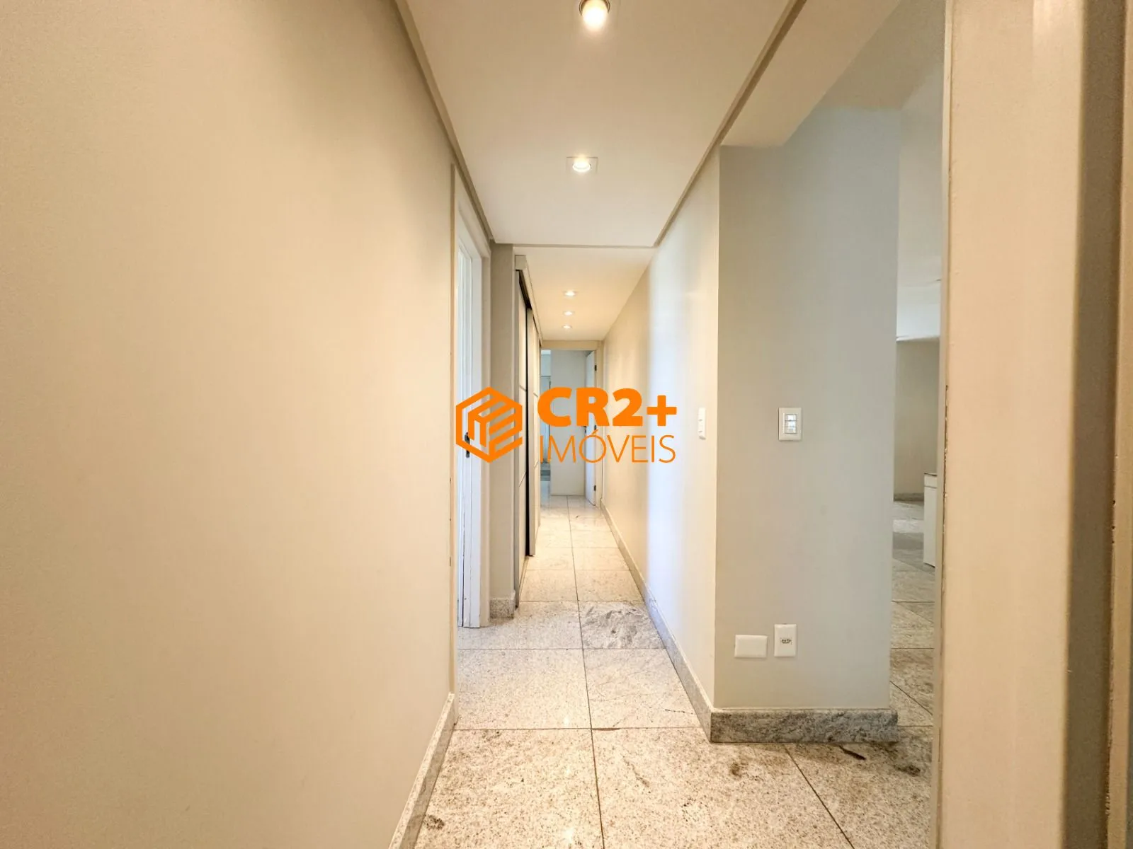 Imagem Apartamento -Av Boa Viagem - 303m- 5 Quartos- 4 Suites - 5 vagas