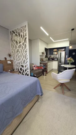 Imagem Belíssimo Studio com 33,9m² com Garagem no Córrego grande.