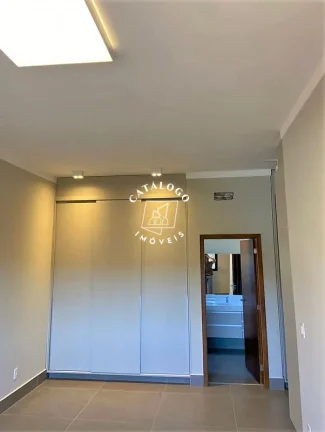Imagem Casa em Condomínio a Venda no bairro Residencial e Empresarial Alphaville - Ribeirão Preto, SP