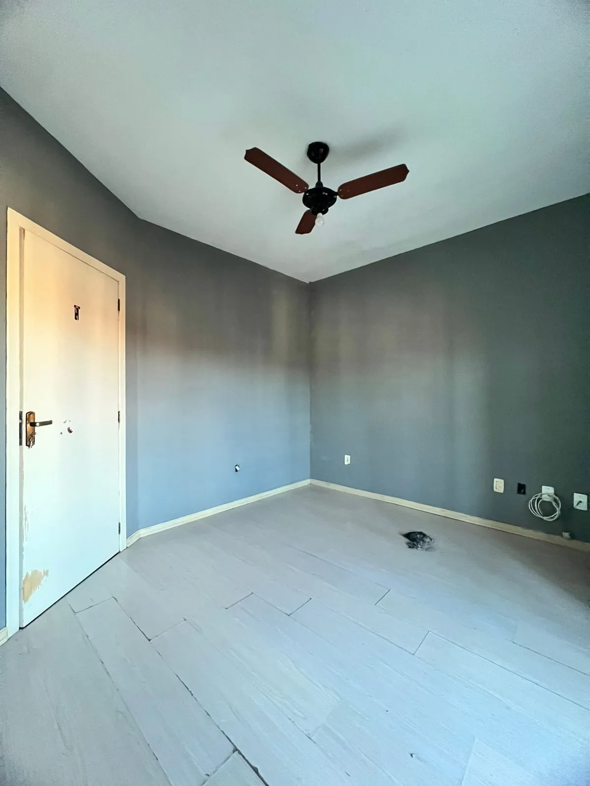 Imagem Casa à venda com 215m² na Hípica, 3 quartos sendo 1 suíte e 2 vagas