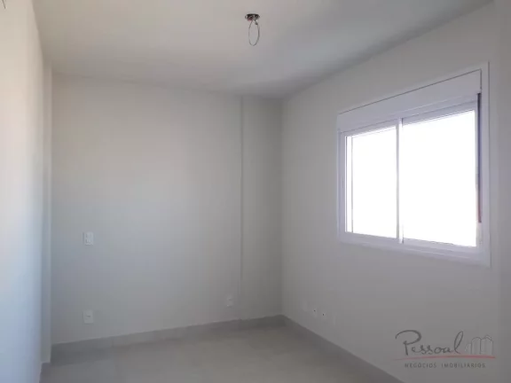 Imagem Excelente cobertura de 3 dormitórios, sendo 1 suíte, sala de estar e jantar, cozinha integrada, á...