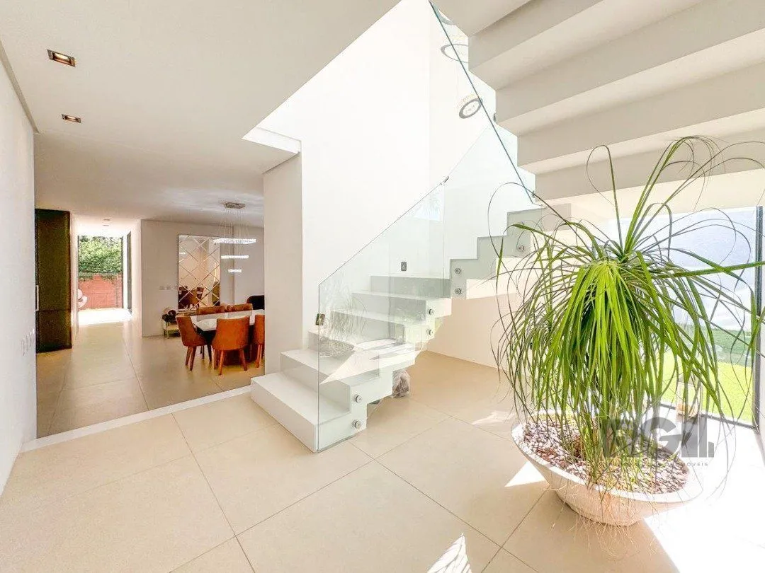 Imagem Casa Condominio para Venda - 340m², 4 dormitórios, sendo 4 suites, 4 vagas - Alphaville
