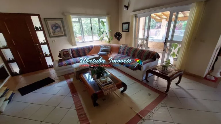 Imagem Linda casa em condomínio fechado