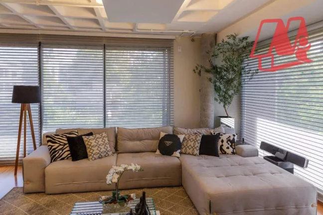 Imagem No bairro Petrópolis, 2 dormitórios,suite ,3 vagas