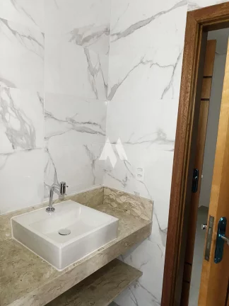 Imagem Casa Sobreposta Baixa 3 quartos e suítes, 2 vagas - Embaré / Santos