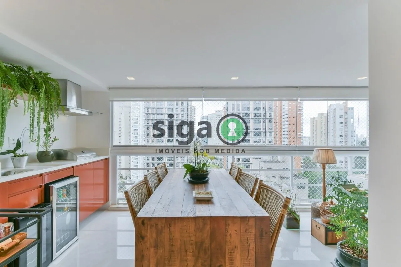 Imagem Apartamento com 201 m², 4 quartos sendo 3 suítes à venda no bairro Panamby.