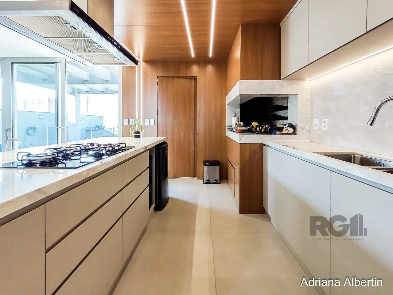 Imagem Casa Condominio para Venda - 287.21m², 3 dormitórios, sendo 3 suites, 2 vagas - Alphaville