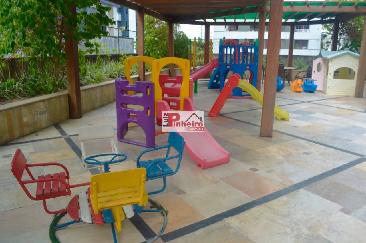 Imagem 4 Suites CIDADE JARDIM Apartamento com 210m2