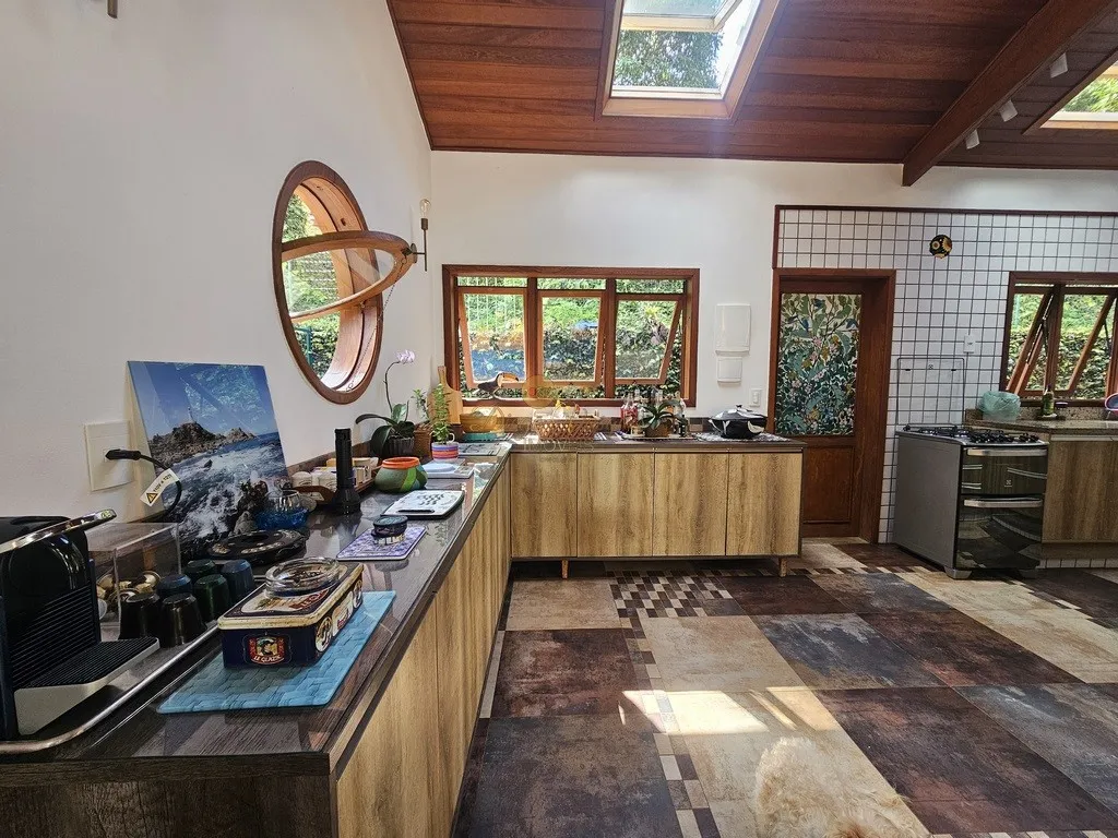 Imagem Casa em Condomínio para Venda em Teresópolis / RJ no bairro Cruzeiro