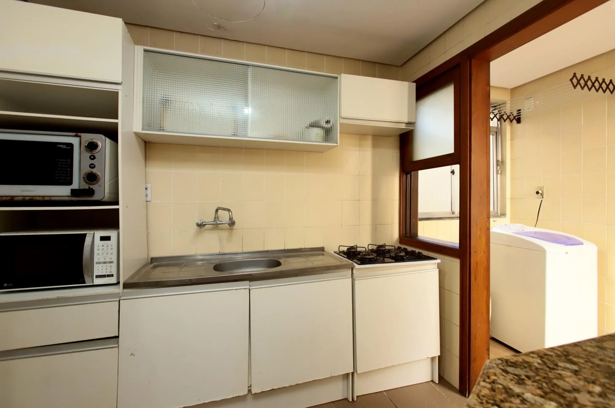 Imagem Bem localizado 03 dorm. Suite, churrasqueira, 01 vaga , Auxiliadora