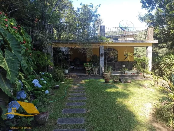 Foto do imóvel Vendo Chácara em Theodoro com 3 quartos, 1 suíte e 5 mil mts² de terreno. em Rua dos Colibris