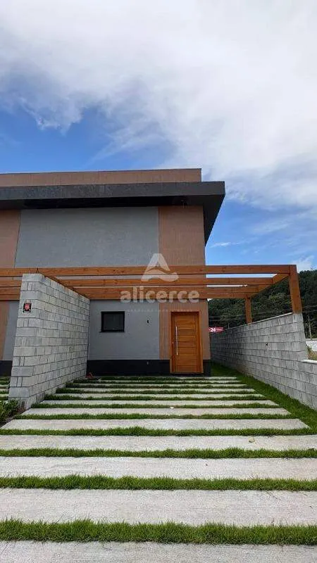 Imagem Sobrado à venda com 3 quartos 3 suítes, 154,15m² em Vargem Pequena Florianópolis