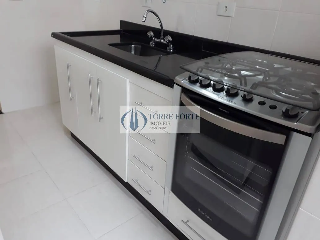 Imagem Apartamento com 2 dormitorios 1 vaga , varanda na Vila Guilhermina .