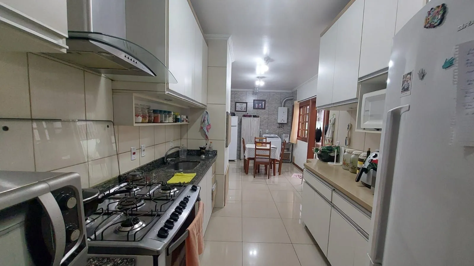 Imagem CASA NO LAGOS DE NOVA IPANEMA - 02 QUARTOS E ATELIER NO PISO SUPERIOR