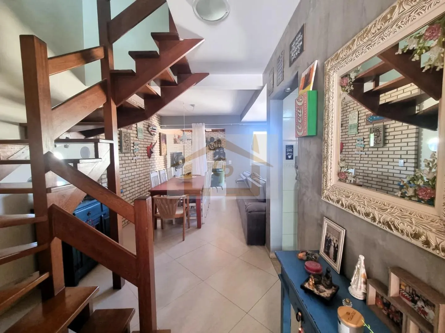 Imagem Casa com 3 Quartos, Quintal e 3 Vagas