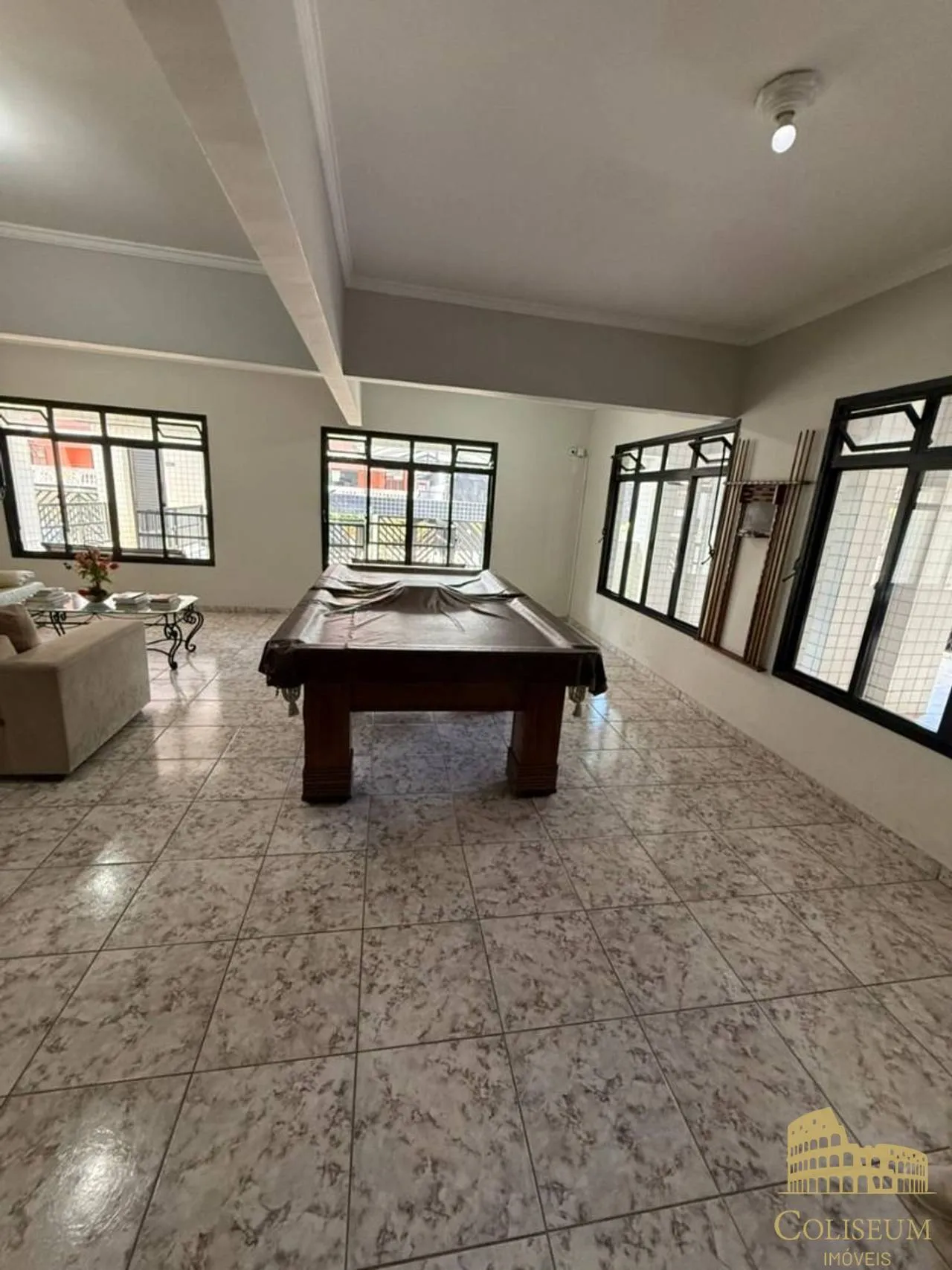 Imagem Apartamento com 1 dormitório à venda, 60 m² por R$ 320.000,00 - Tupi - Praia Grande/SP
