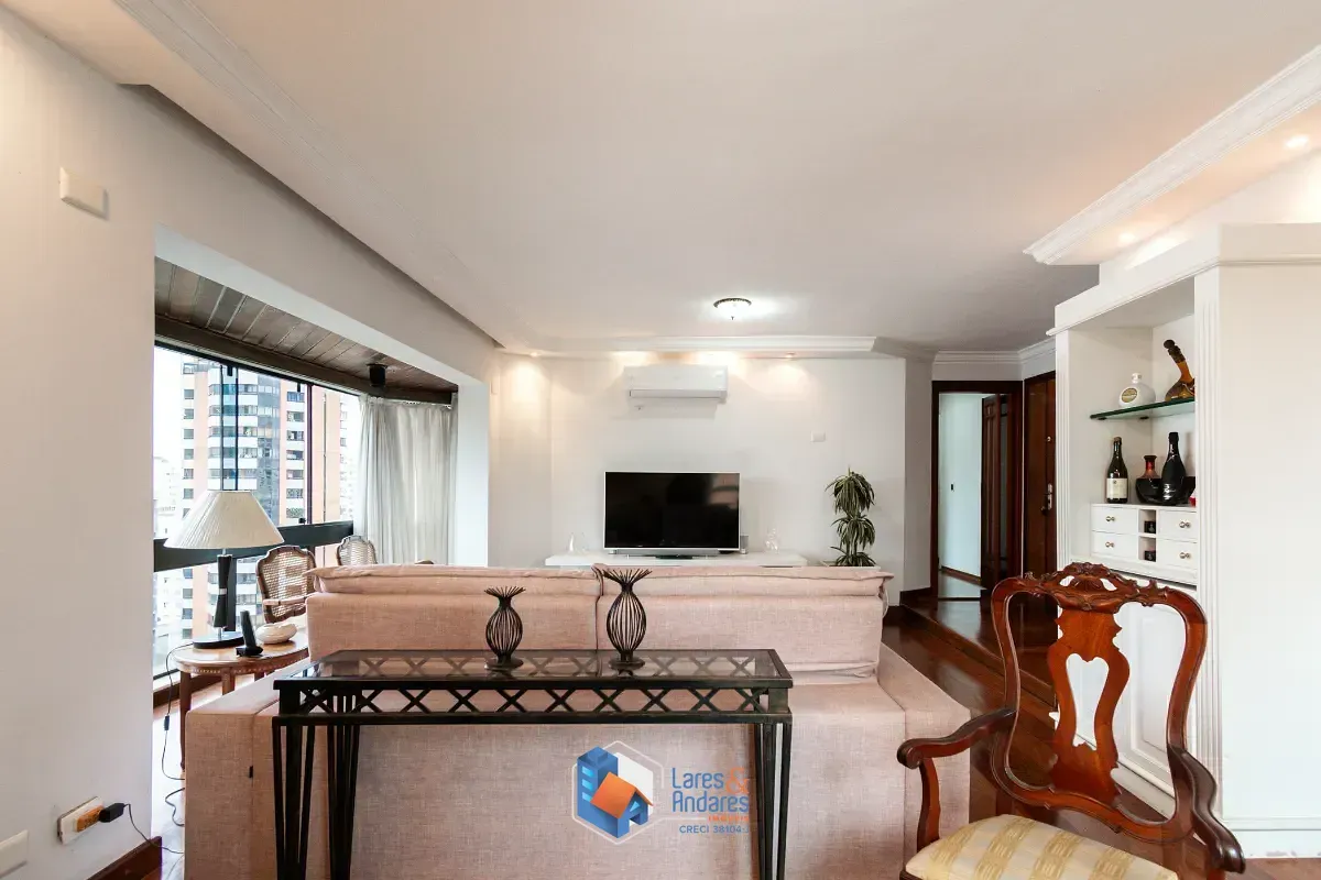 Imagem Apartamento para venda em Moema com 4 quartos, sendo 3 suítes, 164m²