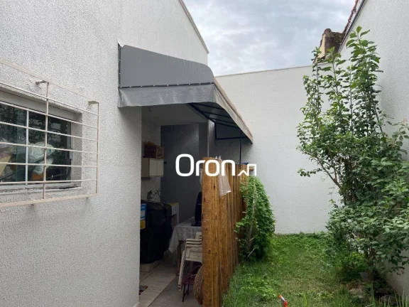 Imagem Casa à venda, 223 m² por R$ 890.000,00 - Setor Coimbra - Goiânia/GO