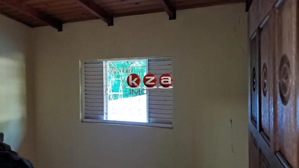 Imagem Chácara à venda em Valinhos-SP: 2 quartos, 1 sala, 1 banheiro e 80,00 m² de área em Chácaras São Bento!