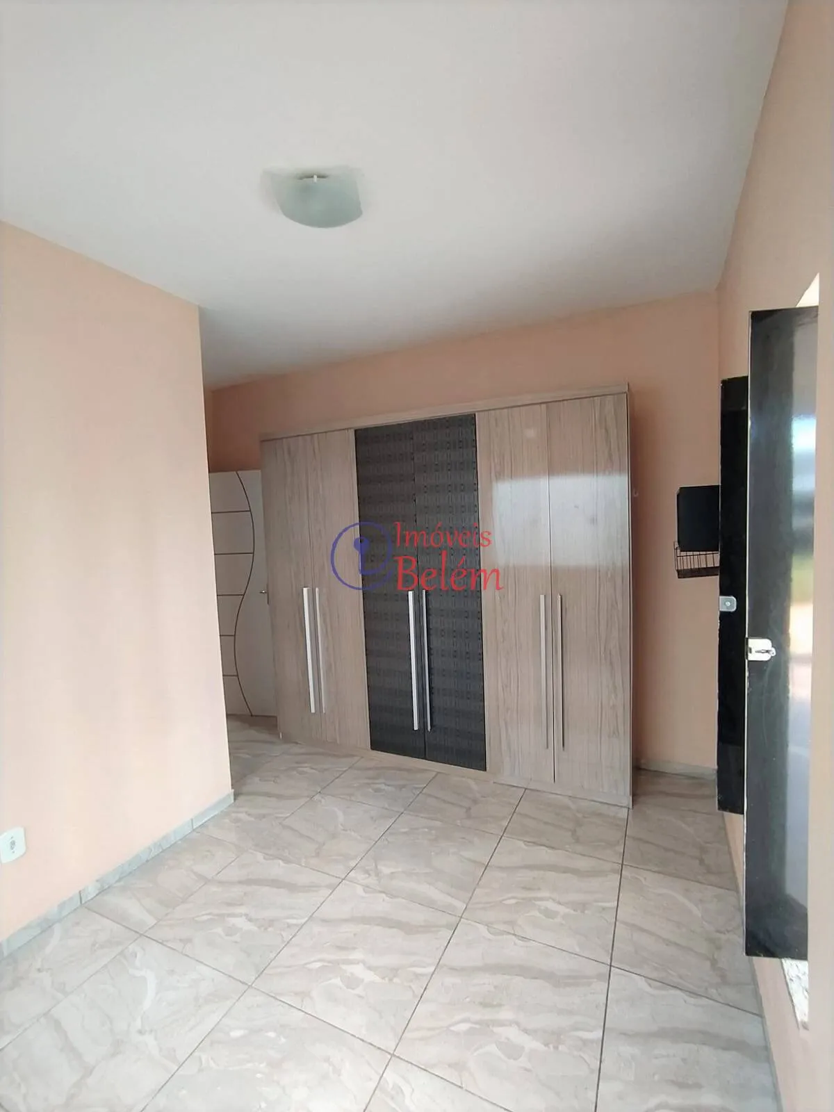 Imagem Casa 3/4 sendo 2 suítes em condomínio na Augusto Montenegro