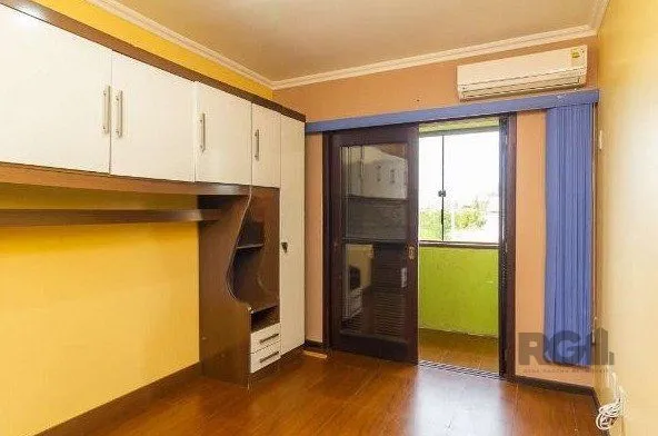 Imagem Casa para Venda - 167m², 3 dormitórios, sendo 1 suites, 7 vagas - Hípica