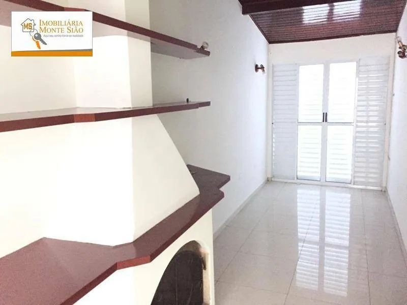 Imagem Sobrado com 3 dormitórios à venda, 200 m² por R$ 930.000,00 - Vila Galvão - Guarulhos/SP