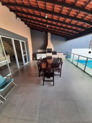 Imagem Sobrado com 5 dormitórios à venda, 340 m² por R$ 850.000,00 - Balneário Jequitibá - Itanhaém/SP