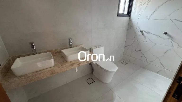 Imagem Sobrado à venda, 199 m² por R$ 1.700.000,00 - Jardins Porto - Senador Canedo/GO